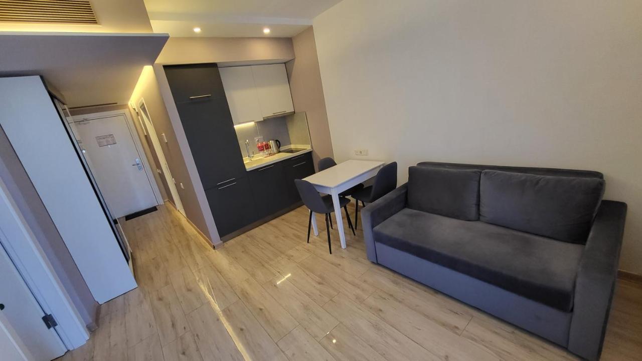 Seaside Apartments 巴统 外观 照片