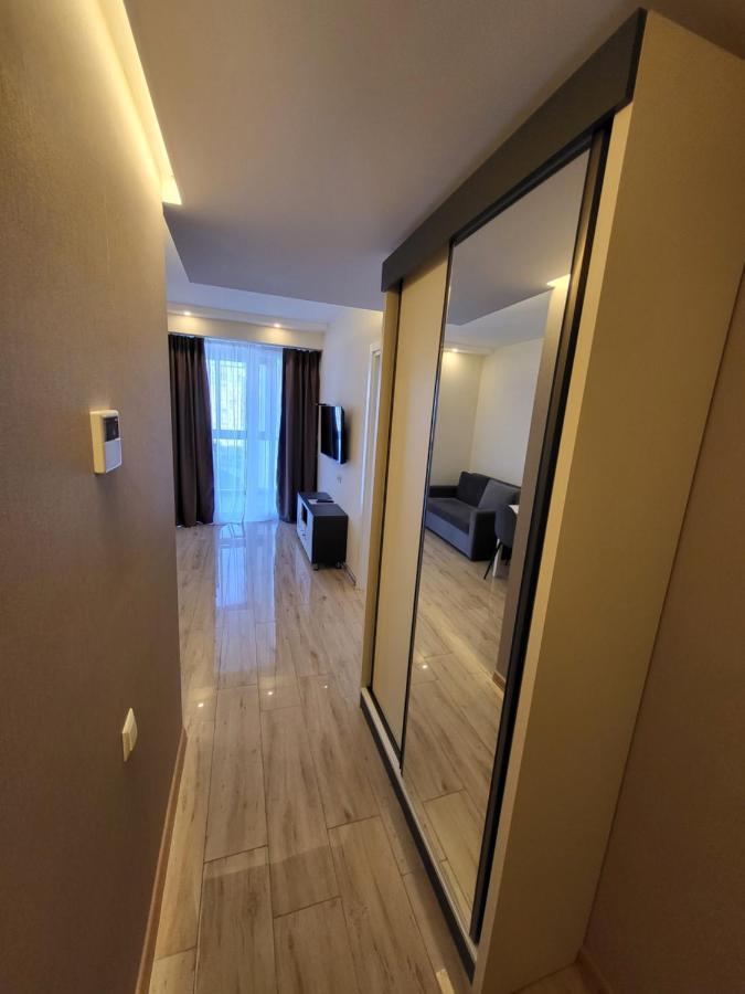 Seaside Apartments 巴统 外观 照片